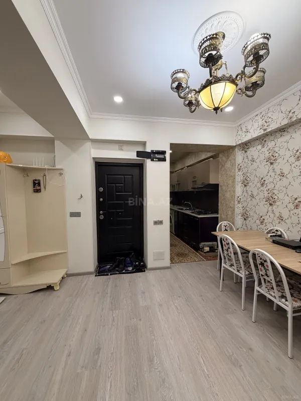 Satılır 2 otaqlı mənzil 60 m²