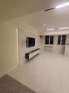 Satılır 4 otaqlı mənzil 135.5 m²