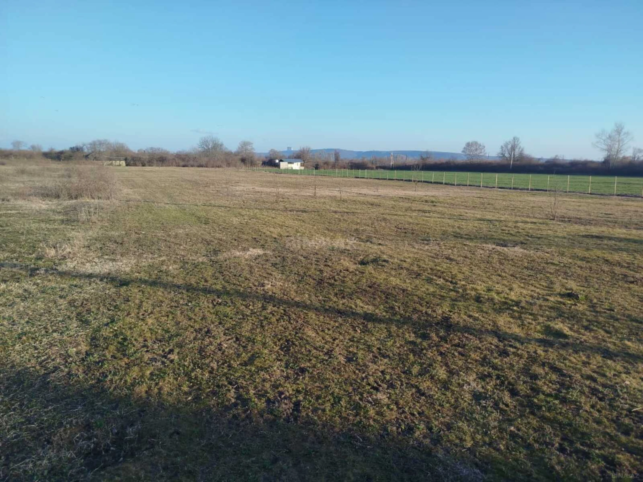 Satılır torpaq sahəsi 10 m²