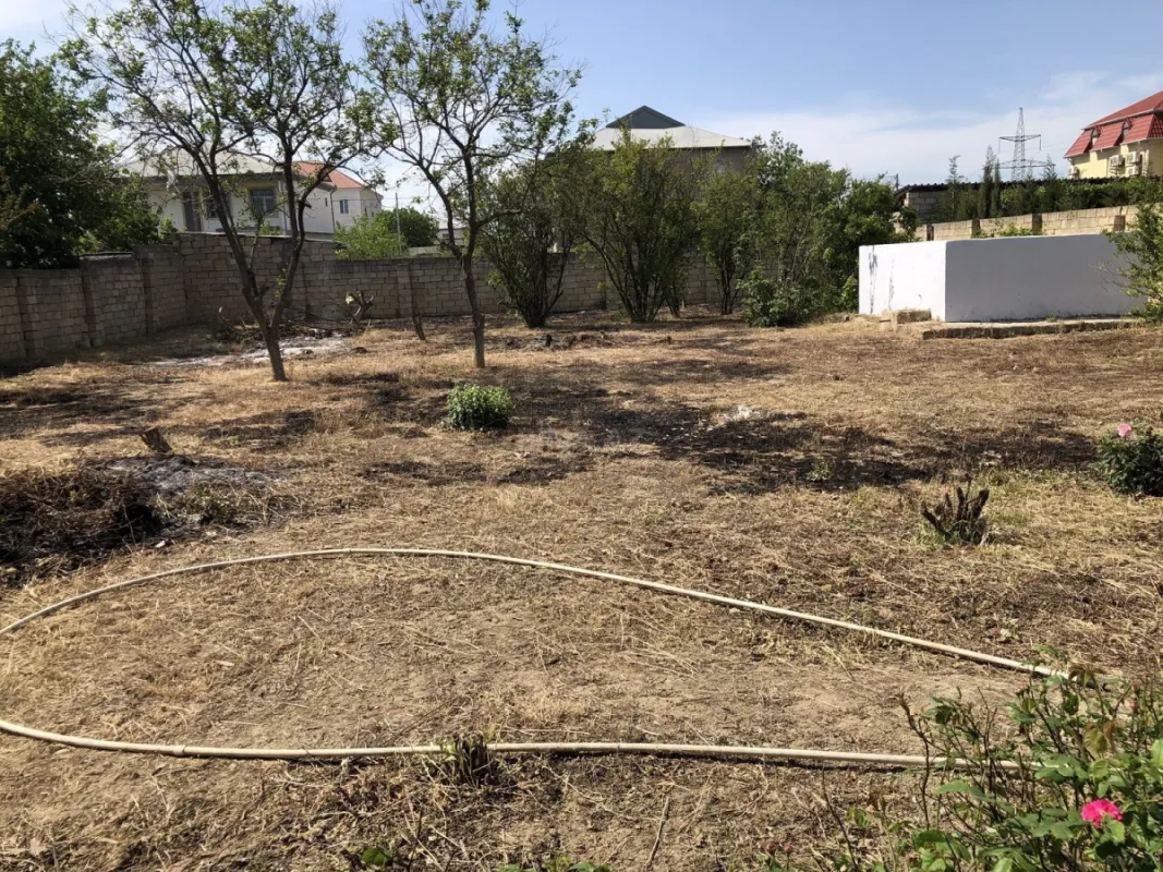 Satılır torpaq sahəsi 10 m²