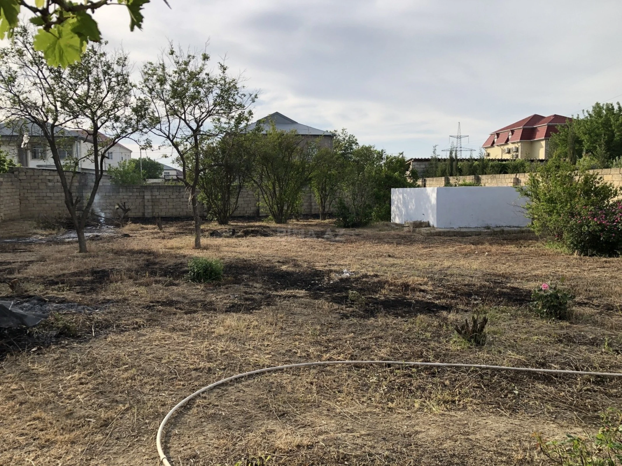 Satılır torpaq sahəsi 10 m²