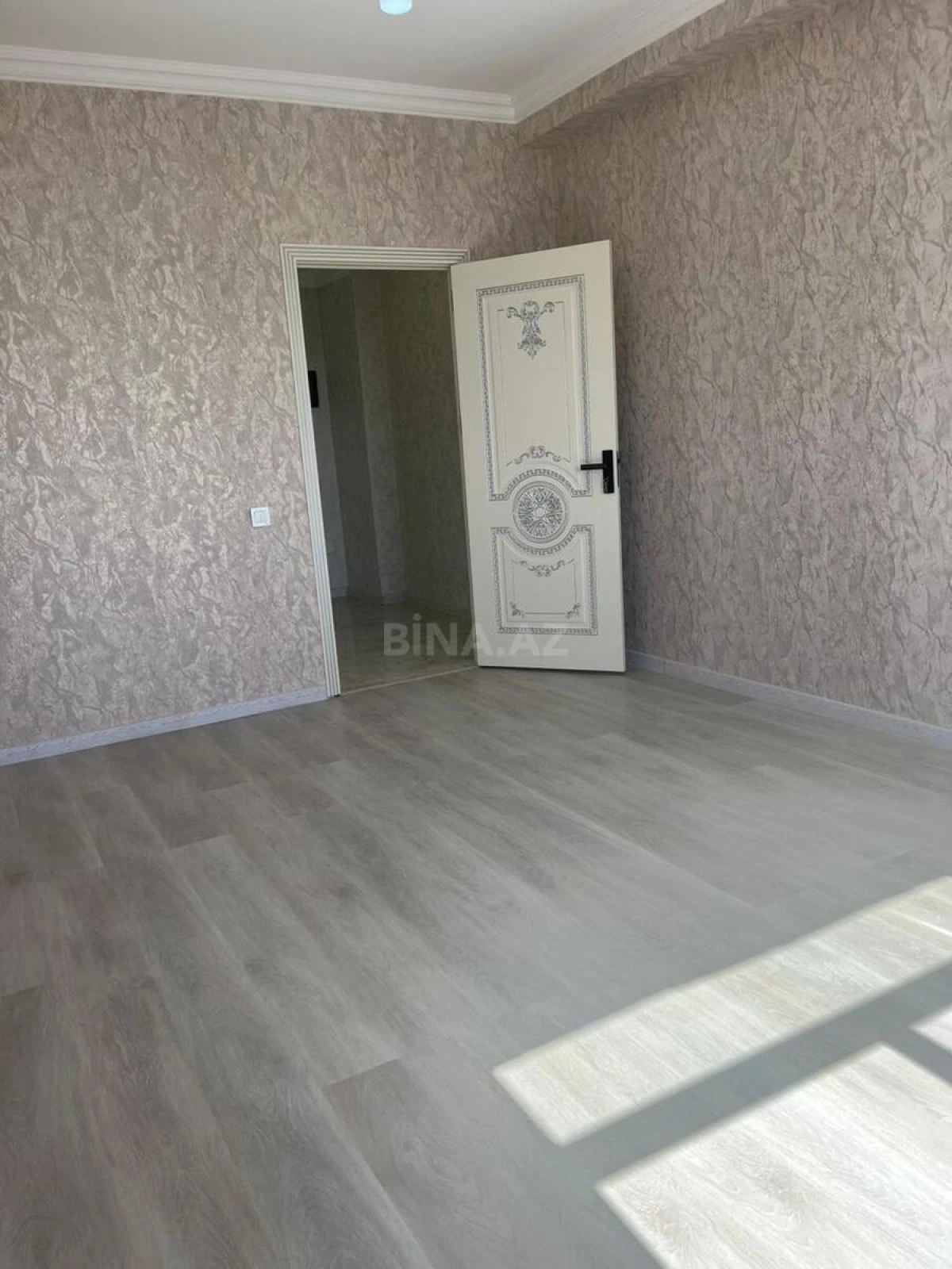 Satılır 3 otaqlı mənzil 102.5 m²