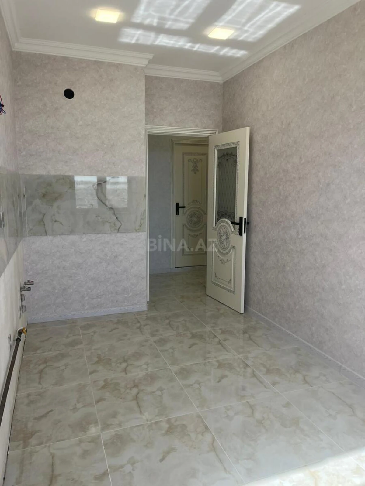 Satılır 3 otaqlı mənzil 102.5 m²