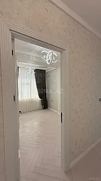 Satılır 4 otaqlı mənzil 131 m²