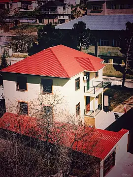 Satılır 6 otaqlı həyət evi 300 m²