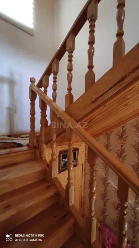 Satılır 6 otaqlı həyət evi 300 m²