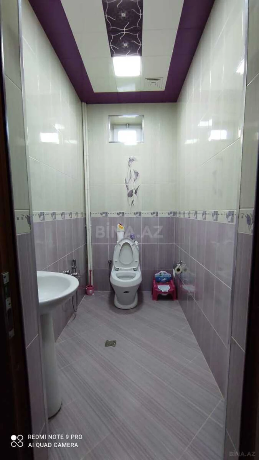 Satılır 6 otaqlı həyət evi 300 m²