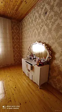 Satılır 6 otaqlı həyət evi 300 m²