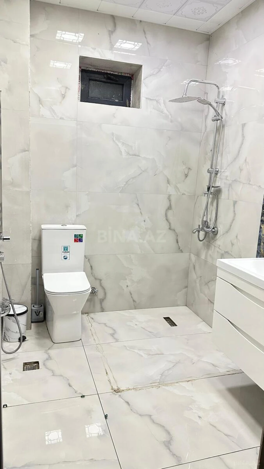 Satılır 4 otaqlı həyət evi 160 m²