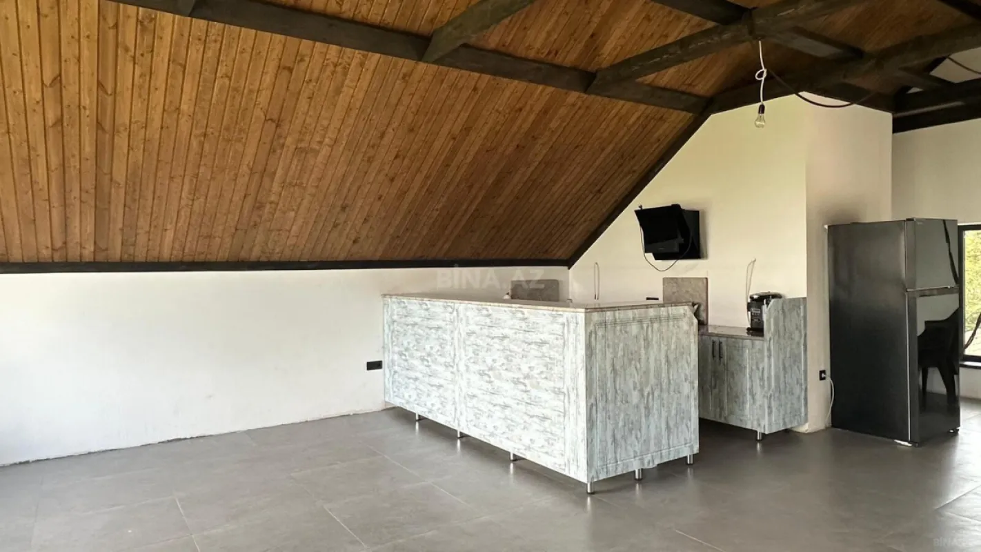 Satılır 4 otaqlı həyət evi 160 m²