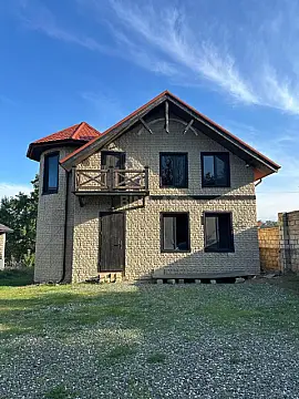 Satılır 4 otaqlı həyət evi 160 m² — Quba 4 otaq 160.00 m²