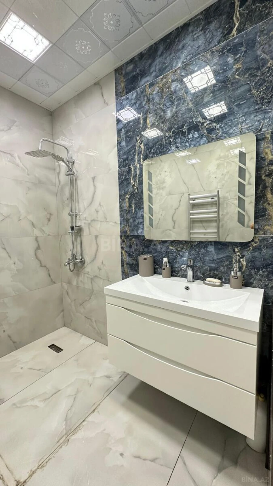 Satılır 4 otaqlı həyət evi 160 m²