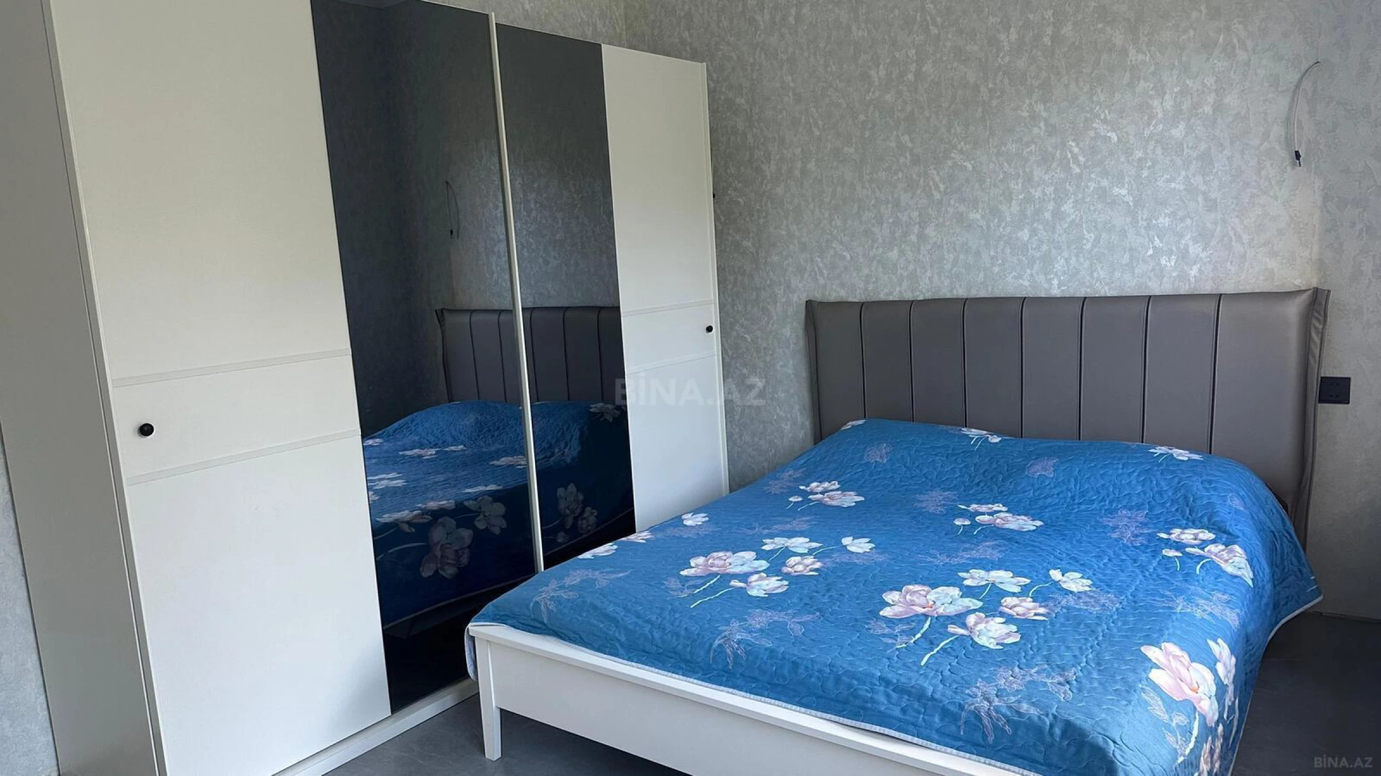 Satılır 4 otaqlı həyət evi 160 m²