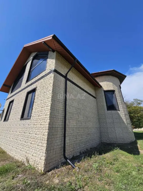 Satılır 4 otaqlı həyət evi 160 m²