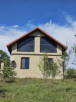 Satılır 4 otaqlı həyət evi 160 m²