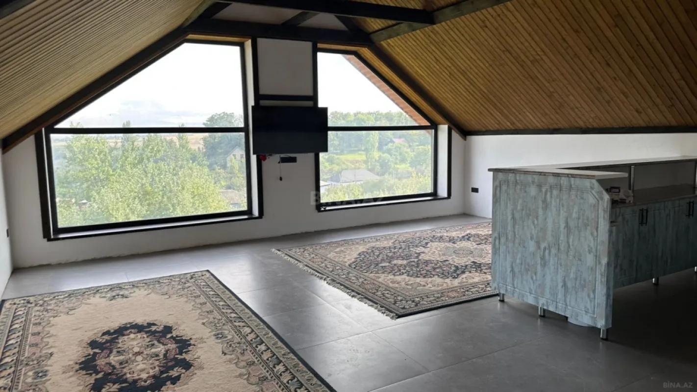 Satılır 4 otaqlı həyət evi 160 m²