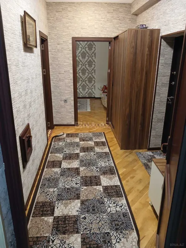 Satılır 2 otaqlı mənzil 72 m²