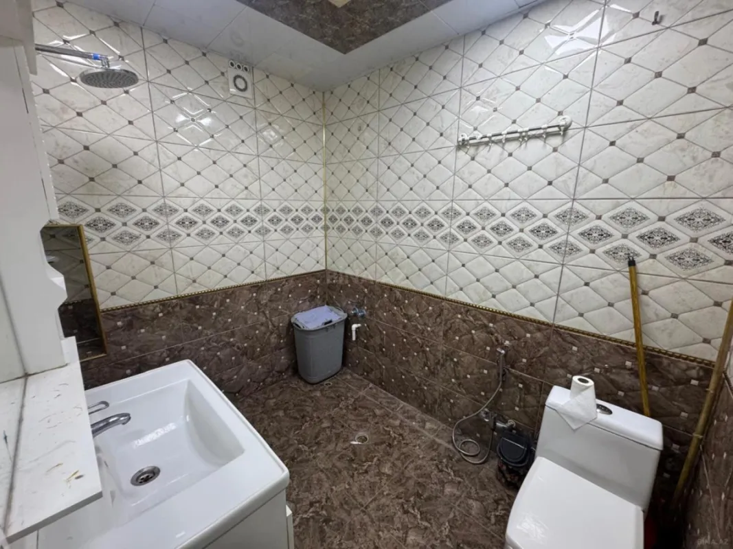 Satılır 2 otaqlı mənzil 64 m²