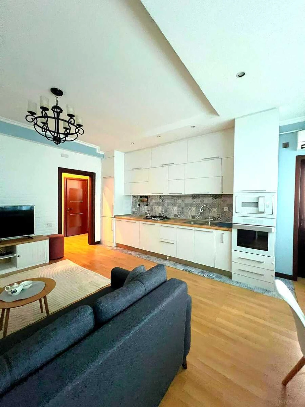 Satılır 2 otaqlı mənzil 70.5 m²