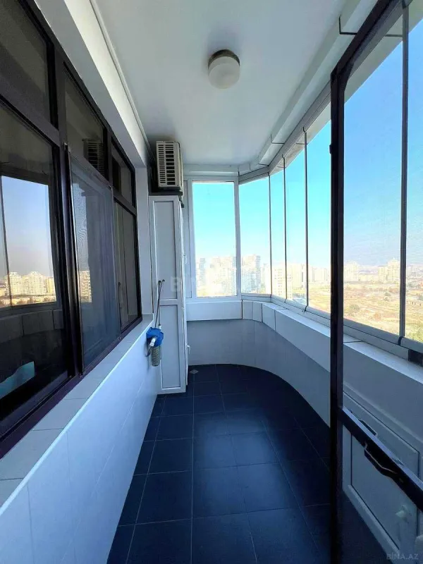 Satılır 2 otaqlı mənzil 70.5 m²