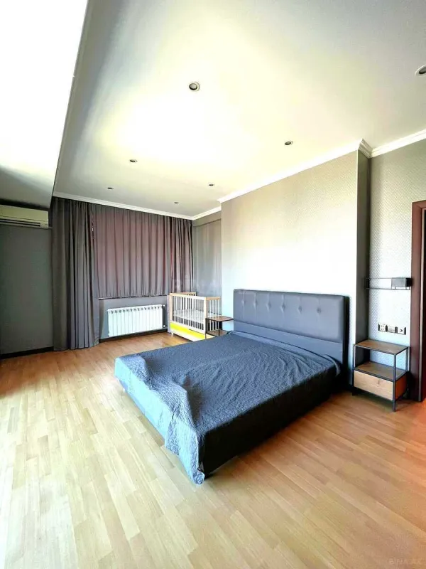 Satılır 2 otaqlı mənzil 70.5 m²
