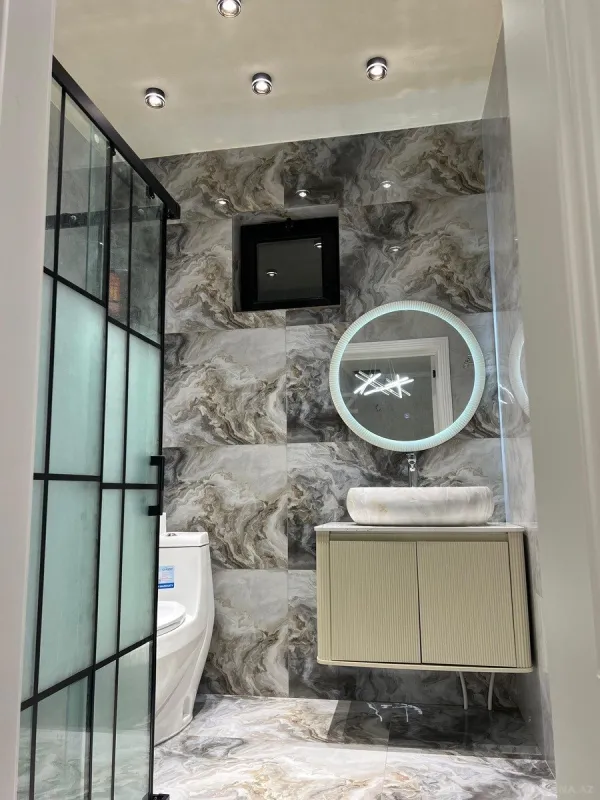 Satılır 6 otaqlı həyət evi 300 m²