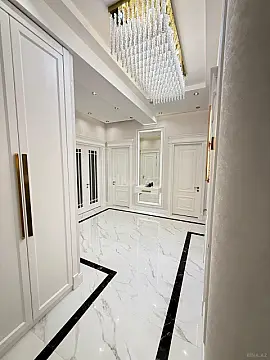 Satılır 4 otaqlı mənzil 185 m²