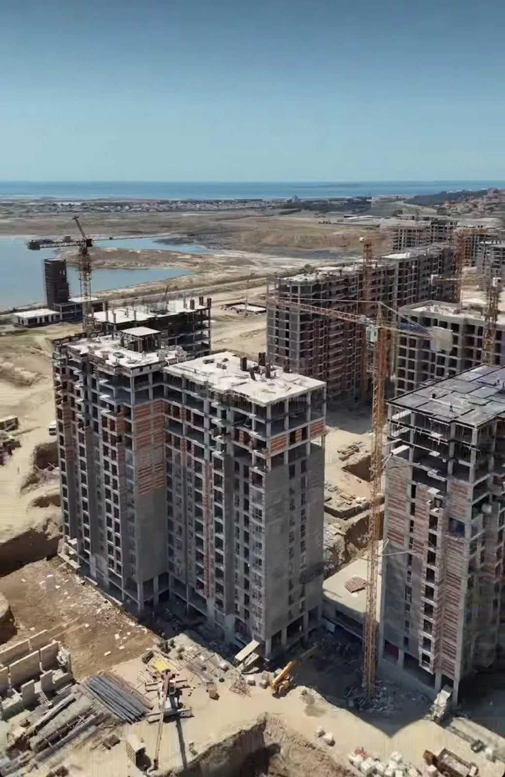 Satılır 2 otaqlı mənzil 44.7 m²