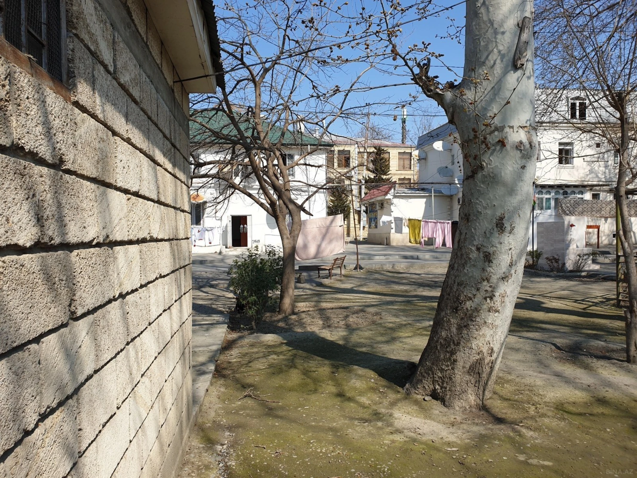 Satılır obyekt 27 m²