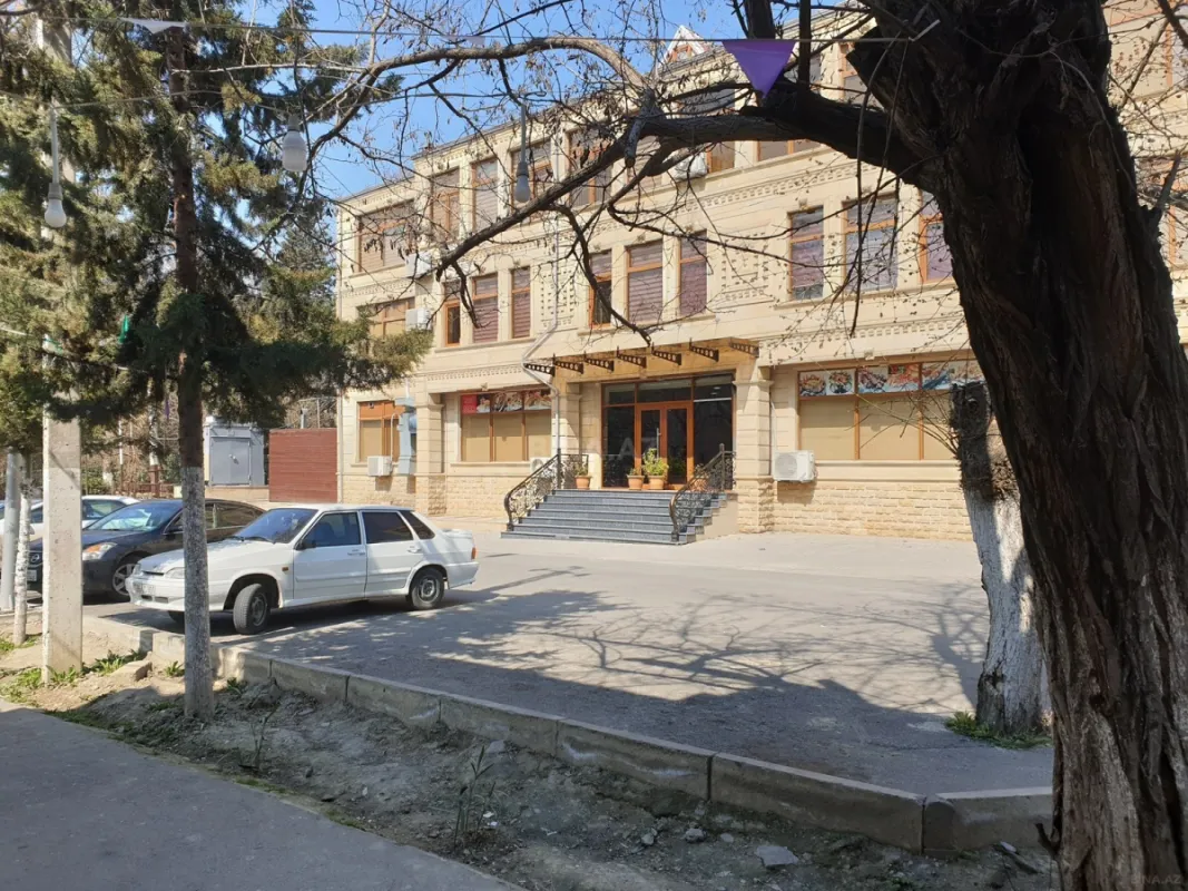 Satılır obyekt 27 m²