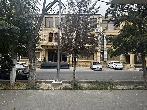 Satılır obyekt 27 m²