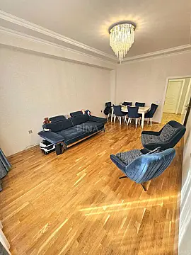 Satılır 3 otaqlı mənzil 110 m²