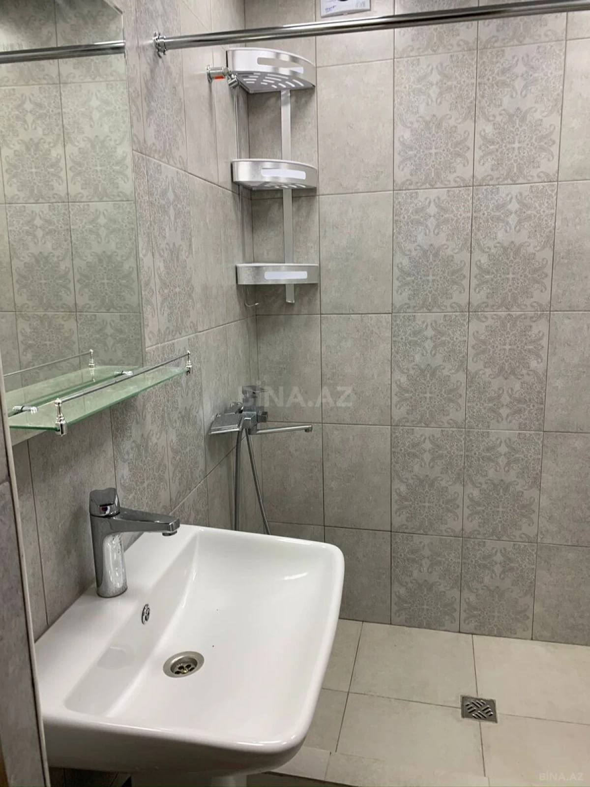Kirayə verilir 2 otaqlı mənzil 33 m²