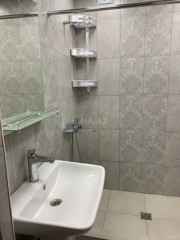 Kirayə verilir 2 otaqlı mənzil 33 m²
