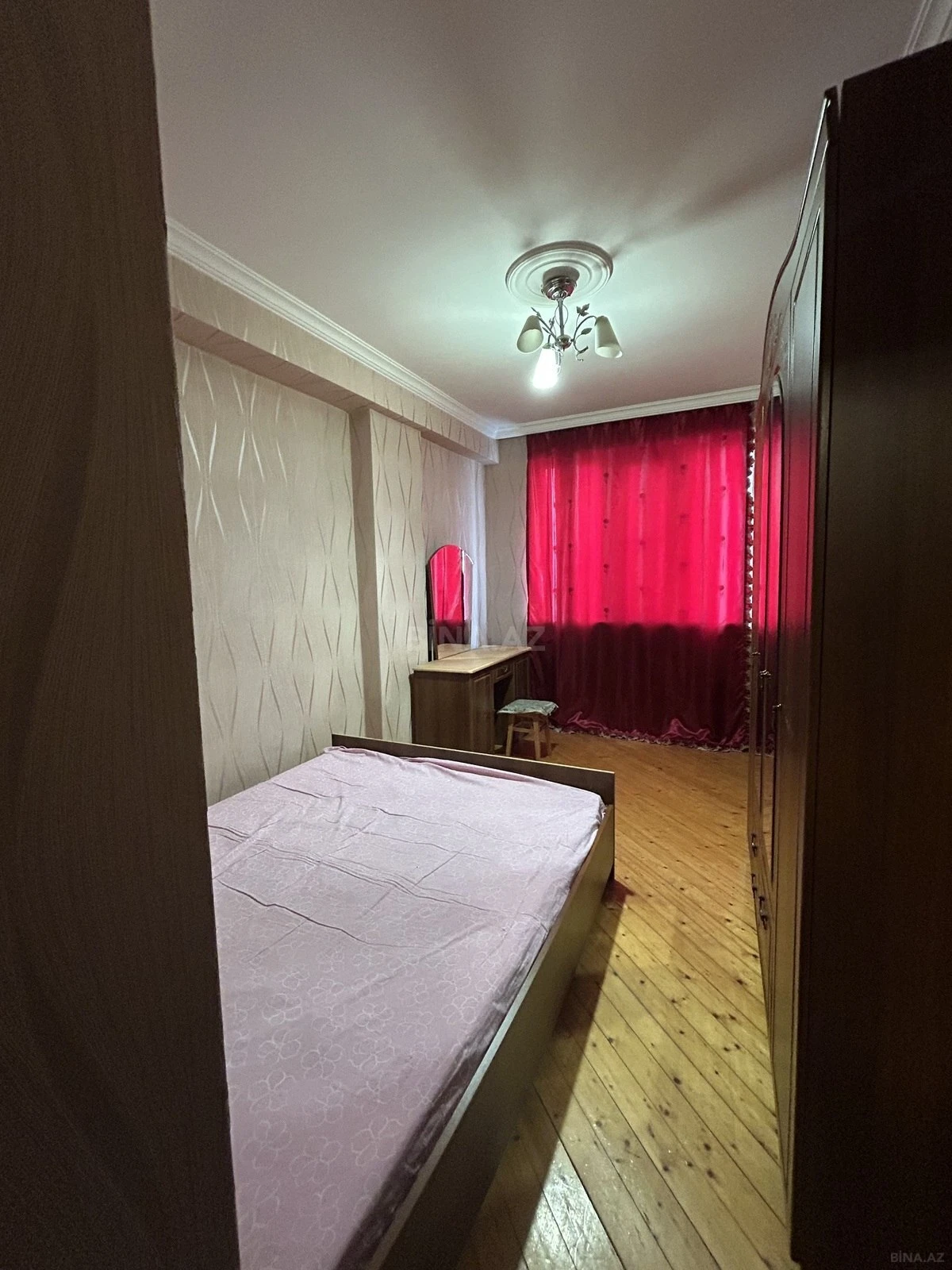 Satılır 2 otaqlı mənzil 66 m²