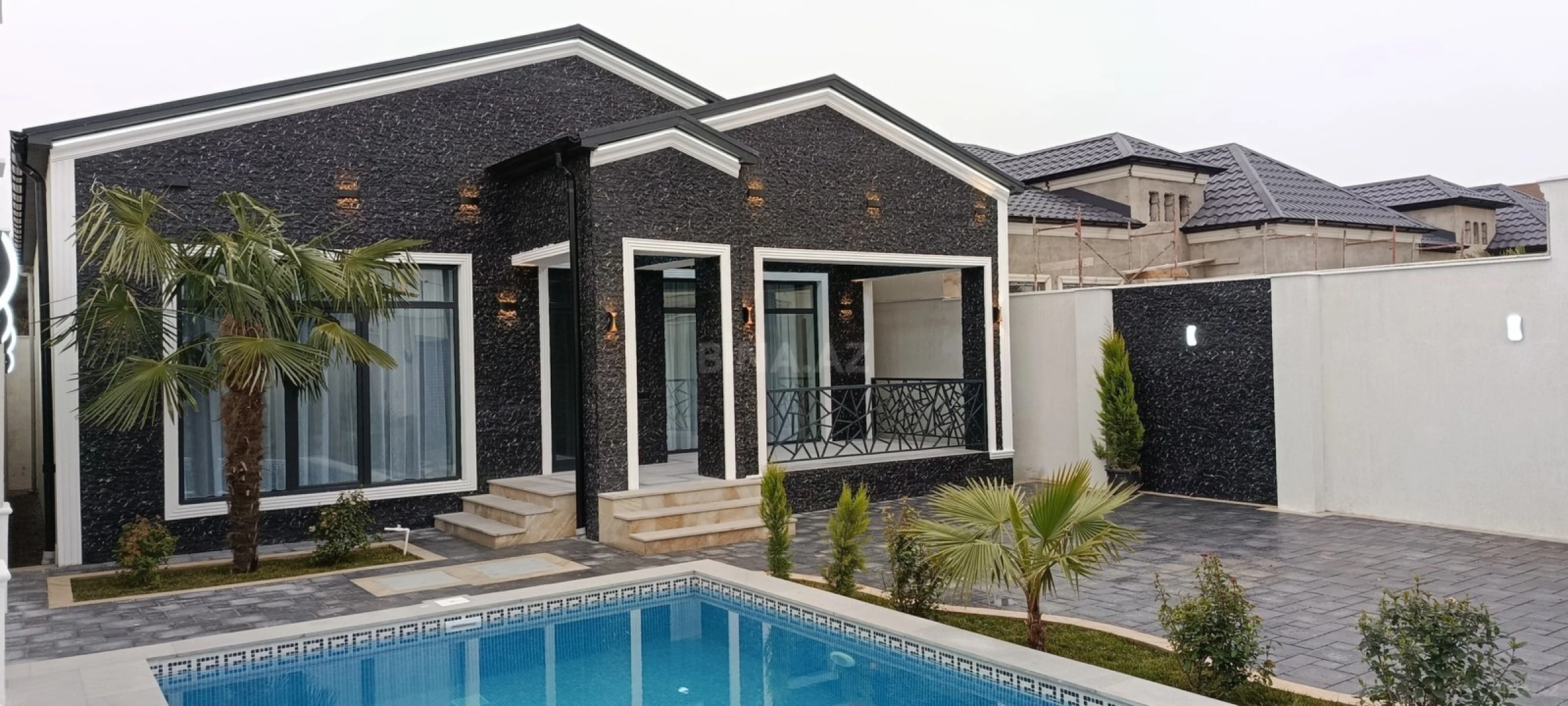 Satılır 4 otaqlı həyət evi 160 m²