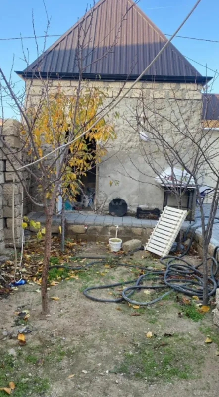 Satılır 4 otaqlı həyət evi 170 m²