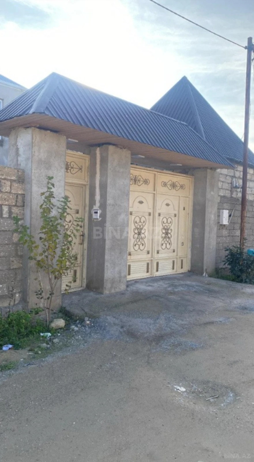 Satılır 4 otaqlı həyət evi 170 m²