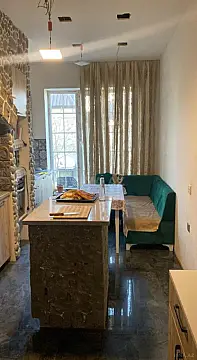 Satılır 4 otaqlı həyət evi 170 m²