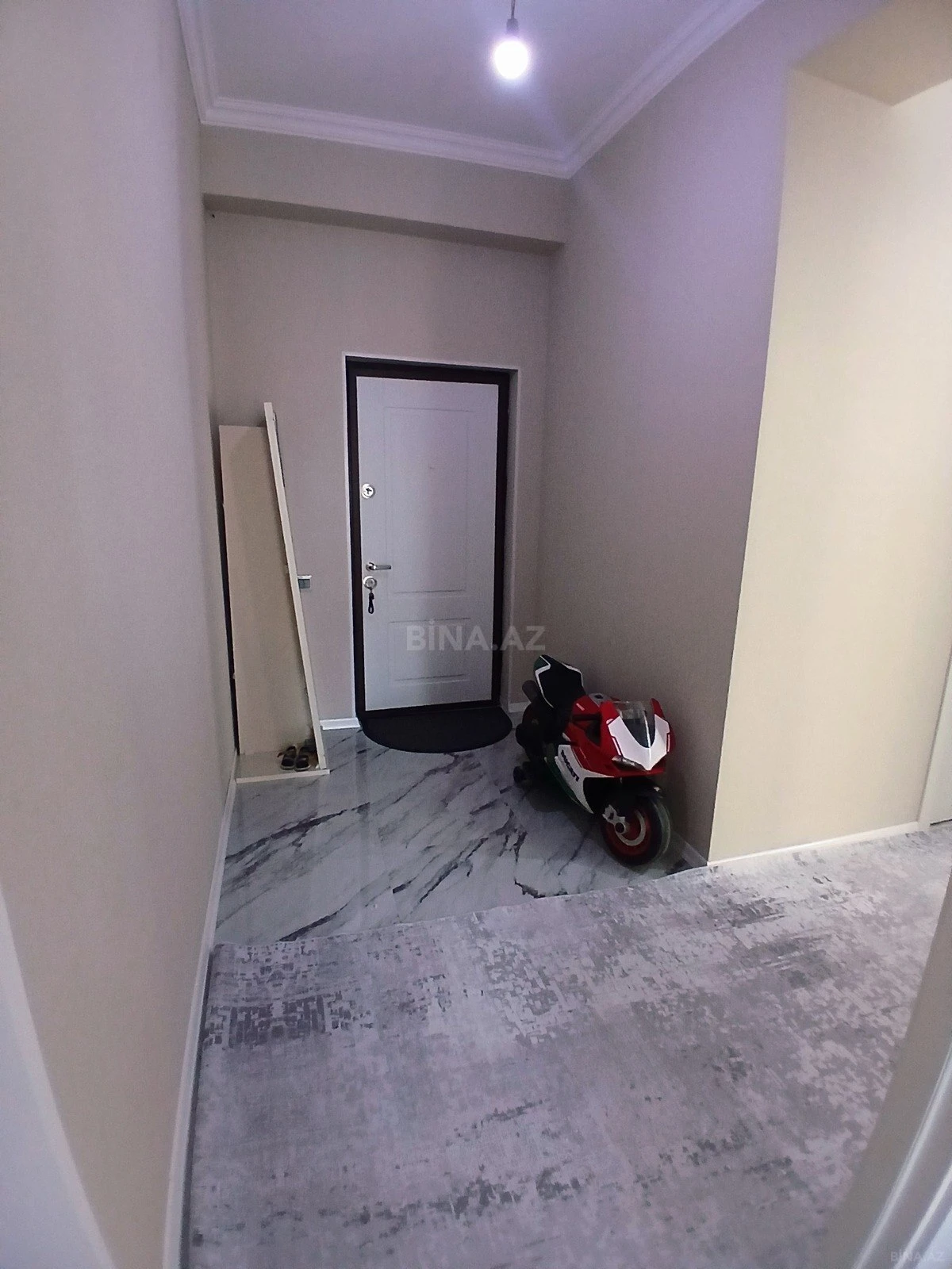 Satılır 3 otaqlı mənzil 64 m²