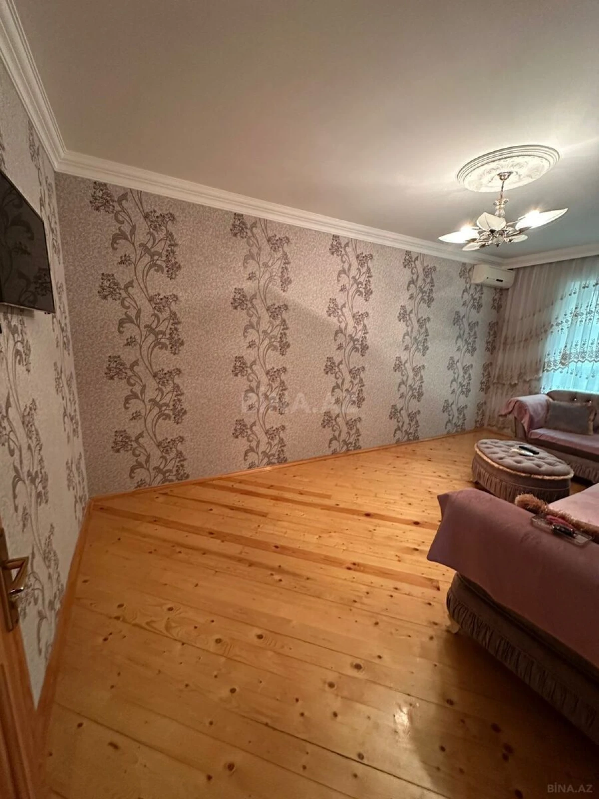 Kirayə verilir 2 otaqlı mənzil 60 m²