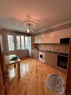 Kirayə verilir 2 otaqlı mənzil 60 m²