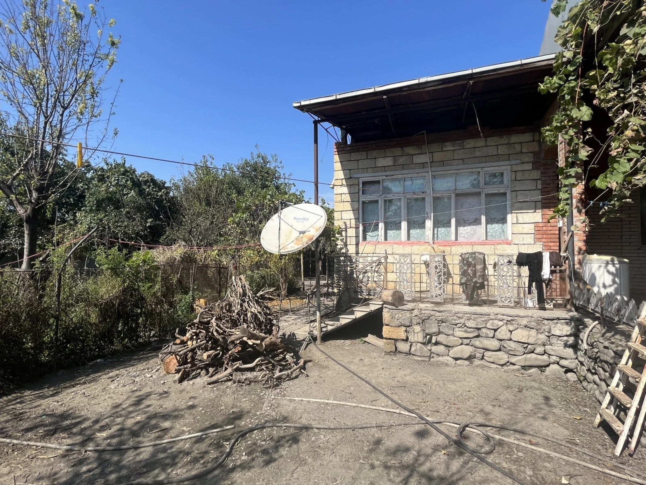 Satılır 6 otaqlı həyət evi 233 m²