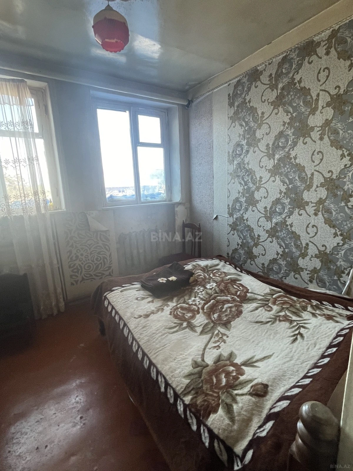 Satılır 6 otaqlı həyət evi 233 m²