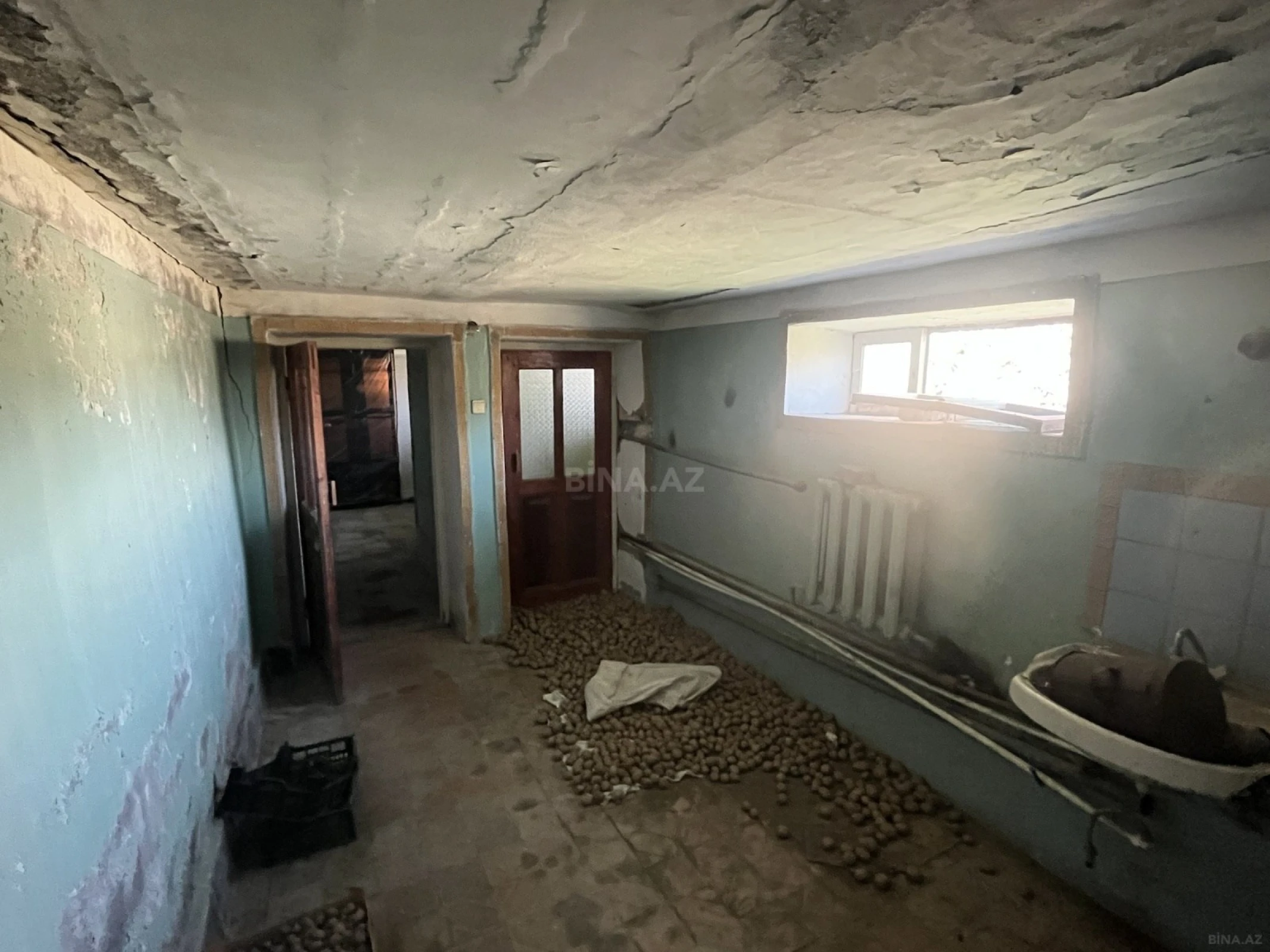 Satılır 6 otaqlı həyət evi 233 m²