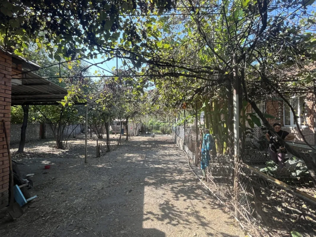 Satılır 6 otaqlı həyət evi 233 m²