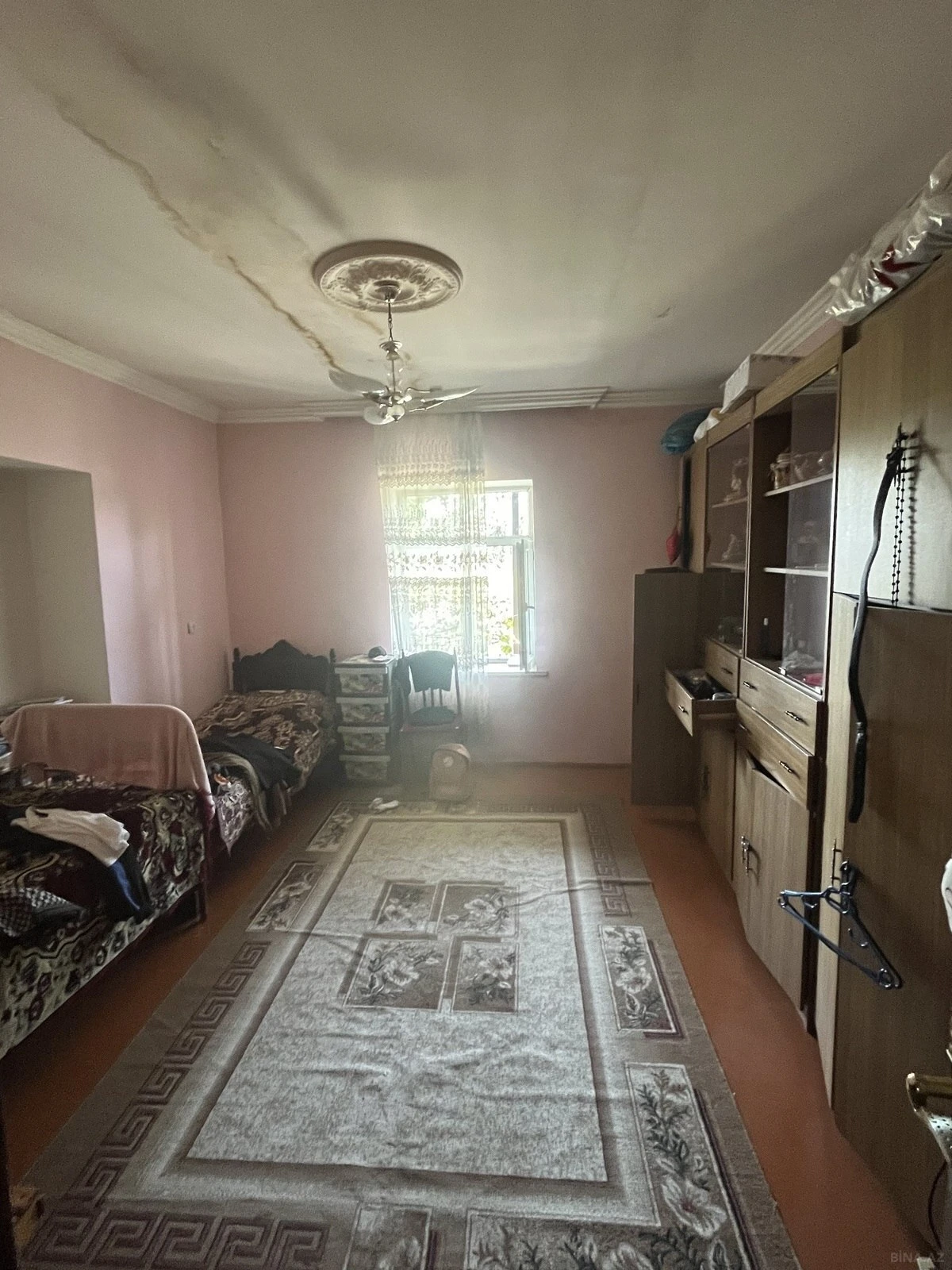 Satılır 6 otaqlı həyət evi 233 m²