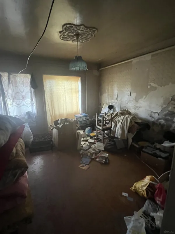 Satılır 6 otaqlı həyət evi 233 m²