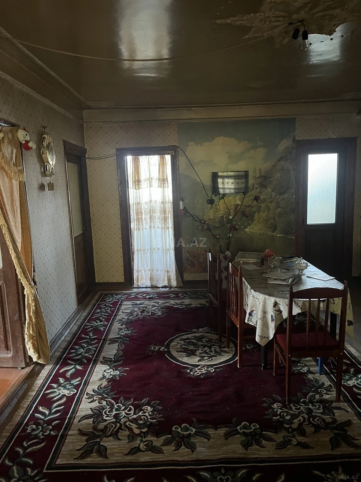 Satılır 6 otaqlı həyət evi 233 m²