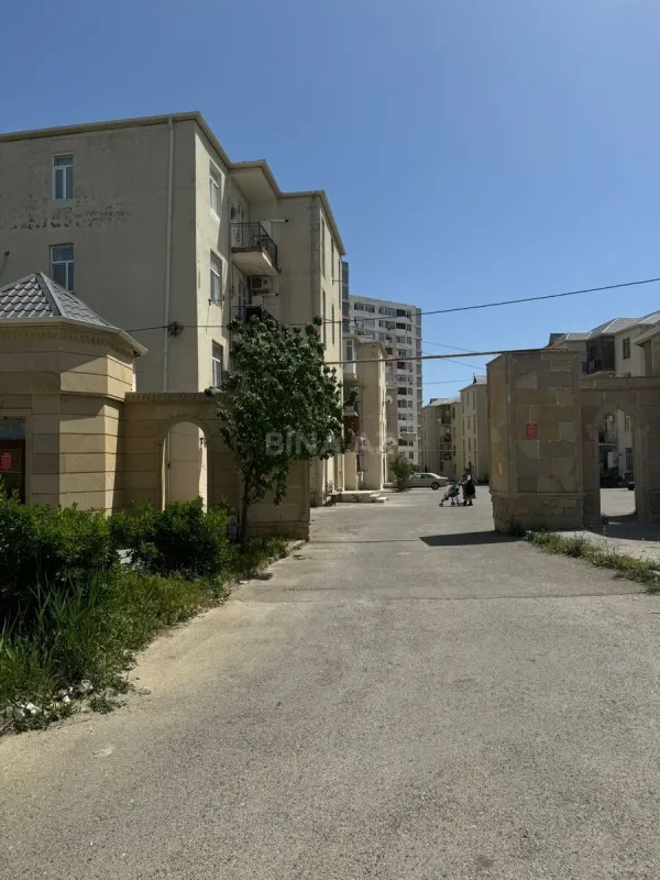 Satılır 2 otaqlı mənzil 62 m²